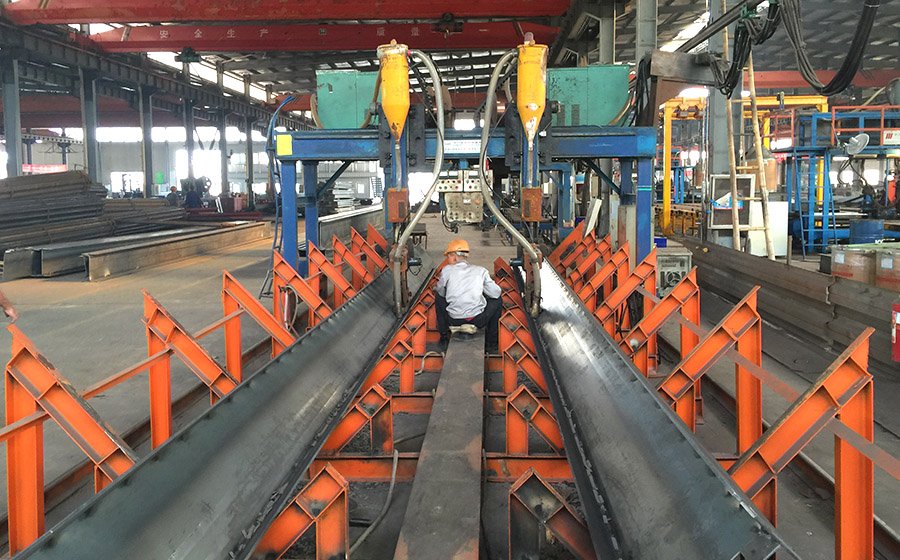 H beam welding machine