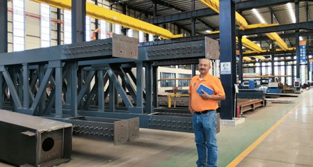 BY STEEL STRUCTURE Group welcomed Mr. Fredy from Honduras for a visit to our steel structure manufacturing facility.